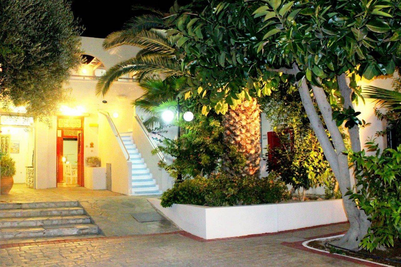 Nissia Kamares Aparthotel Kardamena  Exterior photo